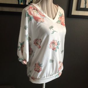 🔥1 hr SALE - First Love, cozy floral top